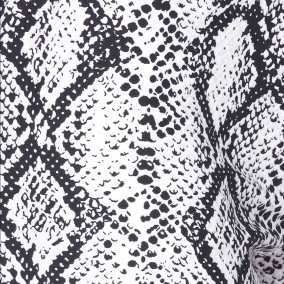 ✨LAST ONE✨SNAKESKIN FABULOUS FLARE BELL PANTS - Picture 4 of 5